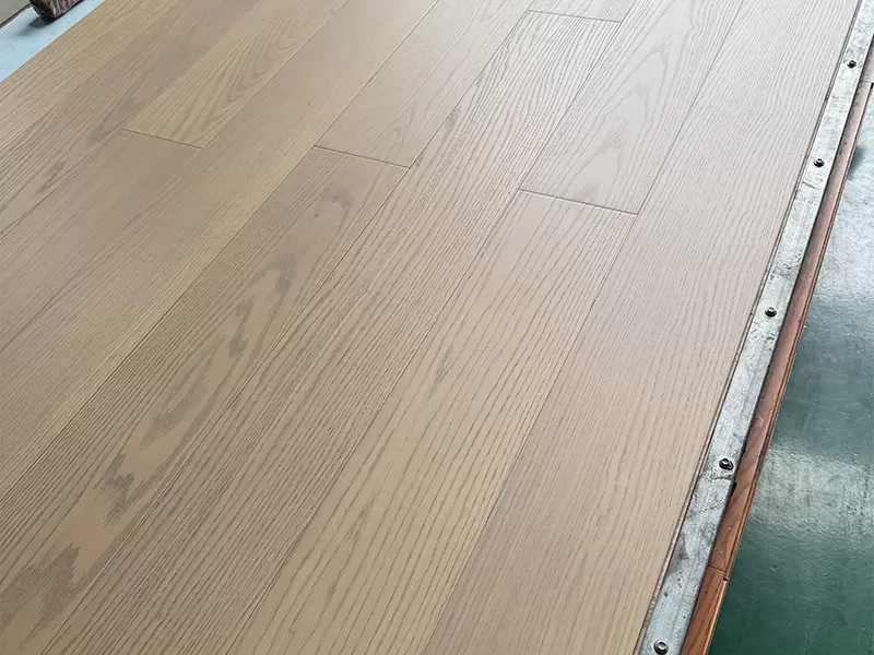 American Oak Engineered Flooring – Durable UV Lacquered Surface - 图片 3