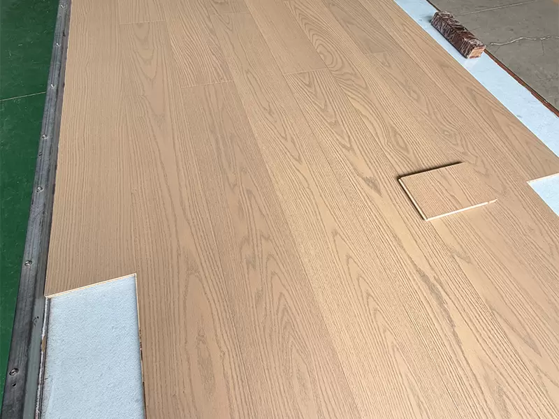 American Oak Engineered Flooring – Durable UV Lacquered Surface - 图片 4